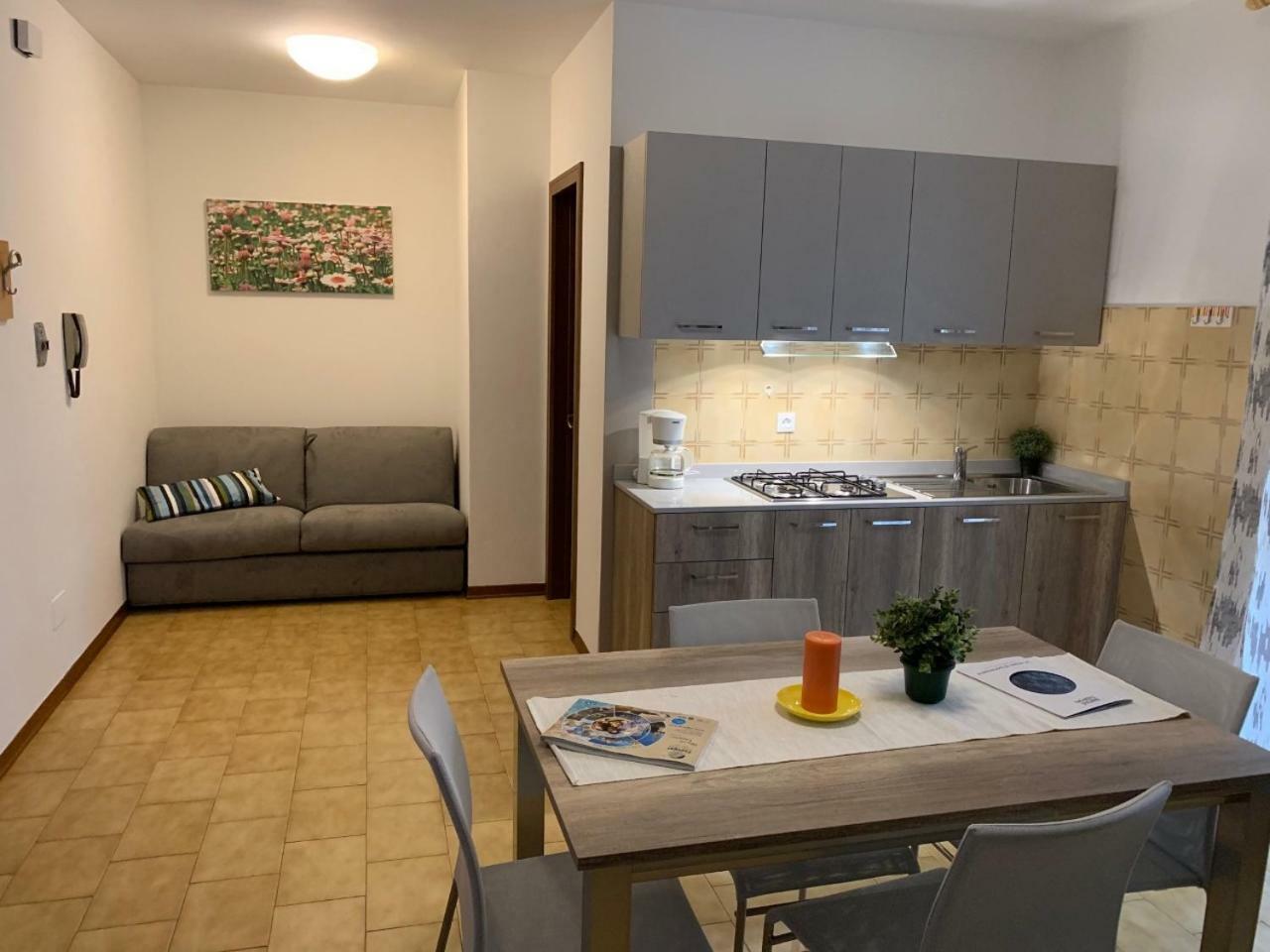 Appartamenti Dei Fiori Lignano Sabbiadoro Kültér fotó